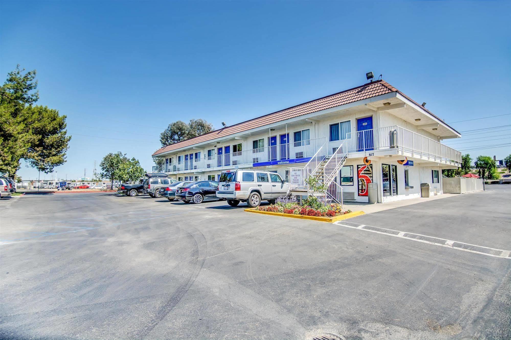 Motel 6-Stockton, Ca - Charter Way West Kültér fotó